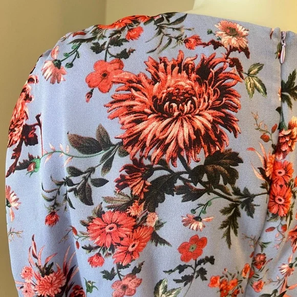 Chelsea28 Blue and Purple Wrap Midi Dress with V-Neck - Picture 12 of 16